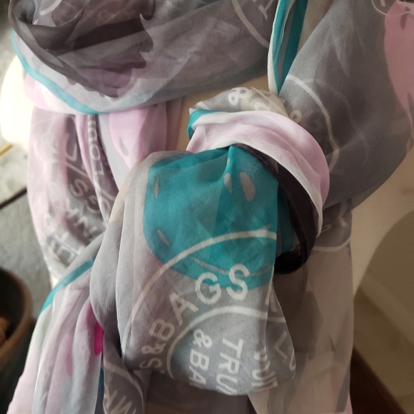 Louis Vuitton Long Silk Scarf - Picture 9 of 11